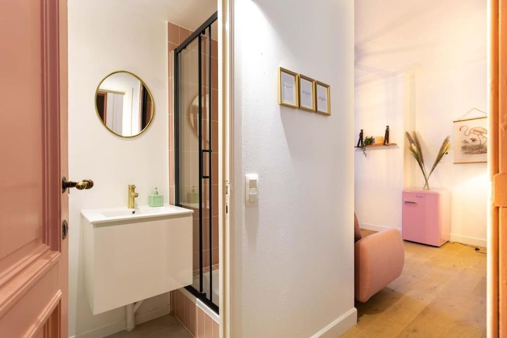 Pink Fairytale-Like Apartment Amberes Exterior foto